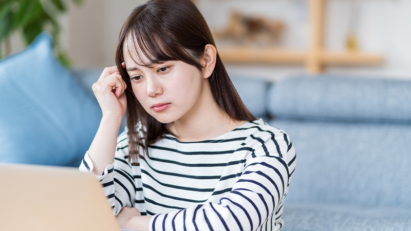 美容クリニックで働く女性